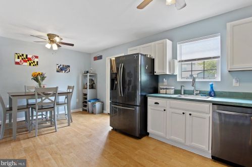 137 Apple Grove Ln, Littlestown PA  17340-1159 exterior