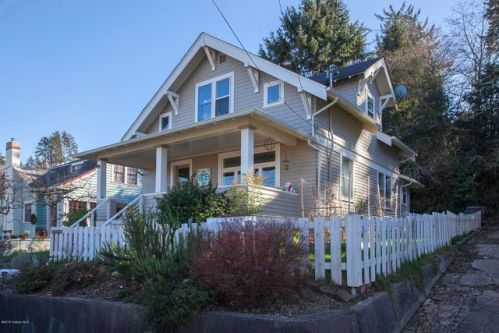 1367 Kensington Ave, Tongue Point OR  97103-6402 exterior