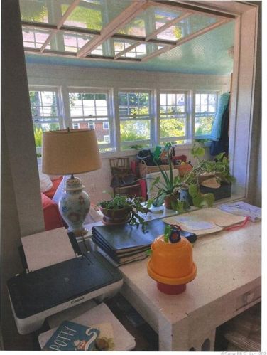 265 Elm St, Groton, CT 06340-5540