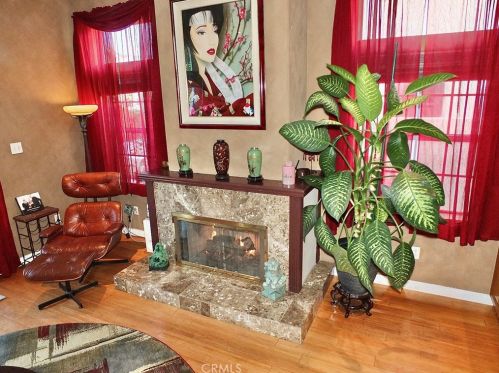 227 Glendora Ave, Long Beach CA  90803-3504 exterior
