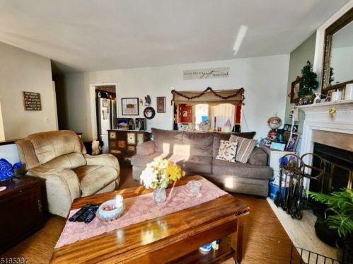 70 Haggerty Rd, Wantage NJ  07461-2706 exterior