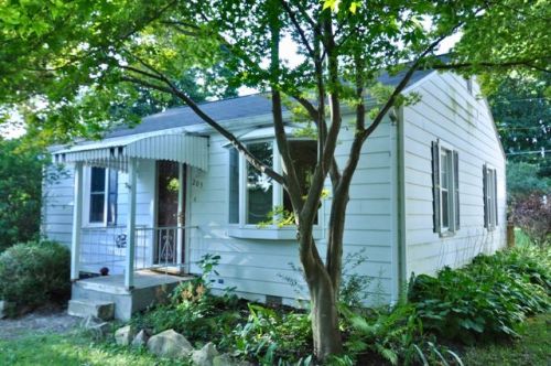 203 Kimport Ave, Boalsburg, PA 16827-1233
