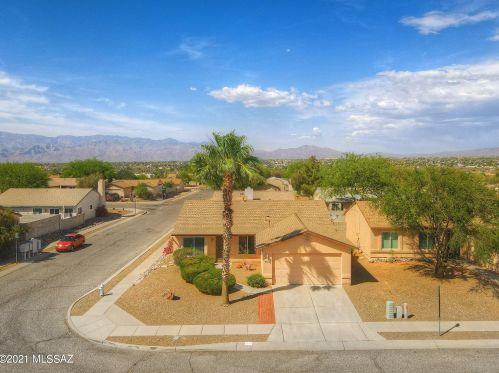 8781 Eagle Creek Dr, Tucson, AZ 85730-5712
