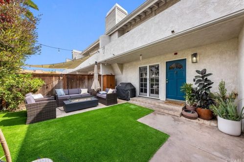 2216 Nelson Ave, Redondo Beach, CA 90278-2457