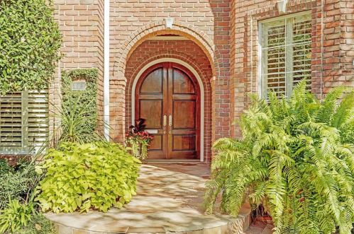 132 Pamellia Dr, Bellaire, TX 77401-3712