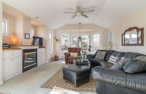 15 Greenleaf Rd, Natick MA 01760-3115 exterior