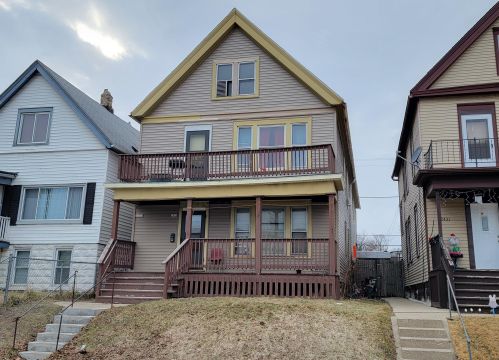 2435 19th St, Milwaukee, WI 53215-1168