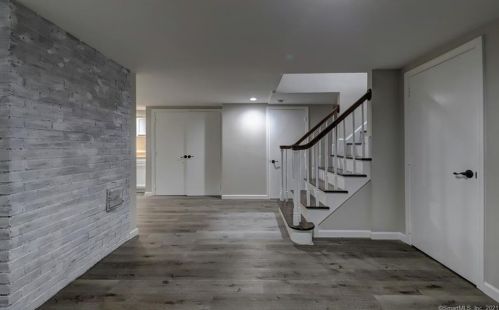 65 Ridgebrook Dr, Bridgeport CT  06606-1925 exterior