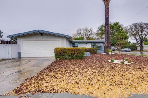 742 Lakebird Dr, Sunnyvale, CA 94089-2532
