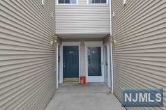 486 Cambridge Dr, Kinnelon, NJ 07405-3248