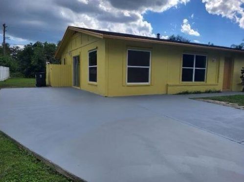 466 Prado Ave, Fort Pierce, FL 34983-8750