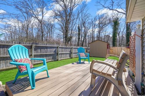 25 Audubon Ave, Holbrook NY  11741-2308 exterior