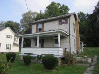 890 Market St, Coalport, PA 16627-9219