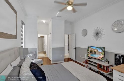 13451 21st St, Hollywood FL  33027-2671 exterior