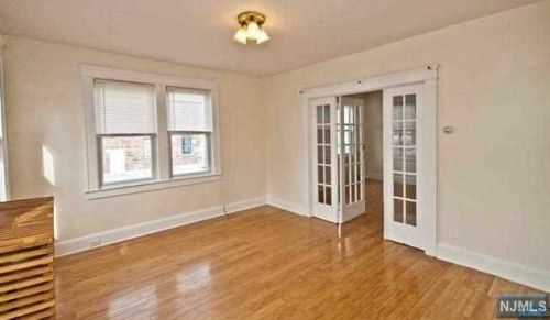 54 Ruby Ave, Palisades Park NJ  07650-1433 exterior