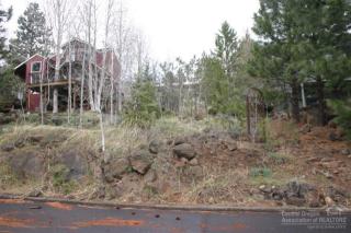 160 Utica Ave, Bend, OR 97701-1242