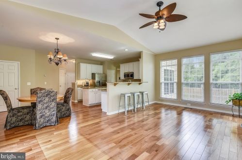 527 Rugby Ct, Purcellville VA  20132-3415 exterior