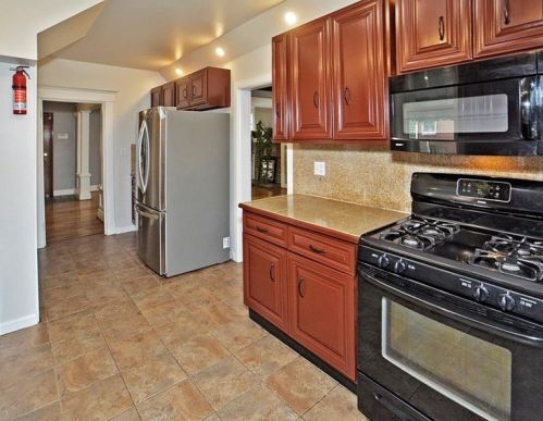 802 Berkshire Ave, Pittsburgh PA  15226-2138 exterior