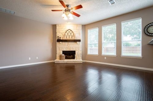 1519 Rustic Timbers Ln, Lewisville TX  75028-1432 exterior