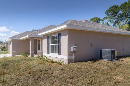 134 Twig Ave, Fort Pierce, FL 34983-3032