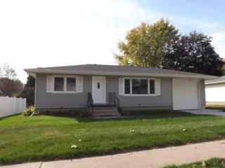 711 14th Ave, Clinton, IA 52732-5108