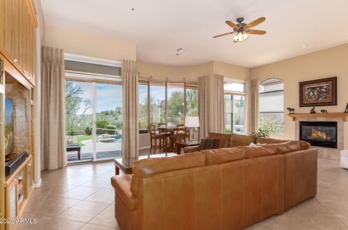 15641 Cactus Dr, Scottsdale AZ 85268-3166 exterior