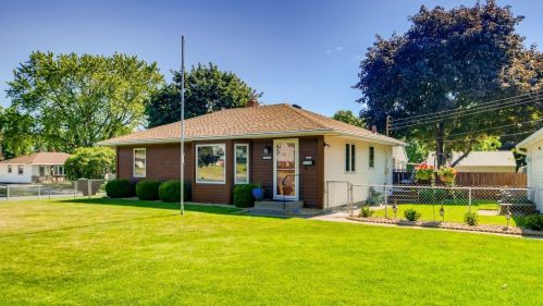 7430 Craig Ave, South Saint Paul, MN 55076-4316