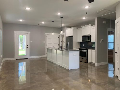 727 Gandy St, Denison TX  75021-2815 exterior