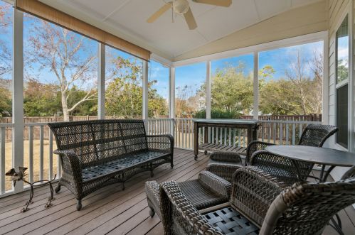 1600 Willowick Ct, Mount Pleasant SC  29466-8172 exterior
