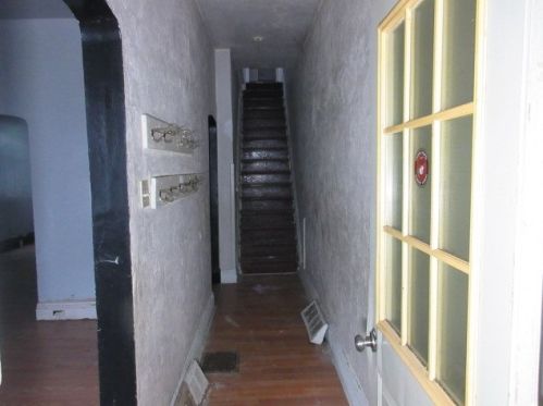 1227 Woodland Ave, Pittsburgh, PA 15212-2633