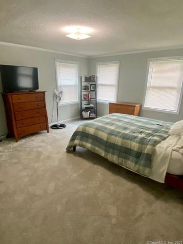 53 Harvard Ct, Middletown CT  06457-4965 exterior