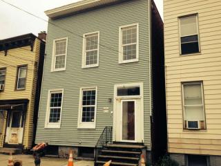 41 Ontario St, Albany, NY 12206-2426