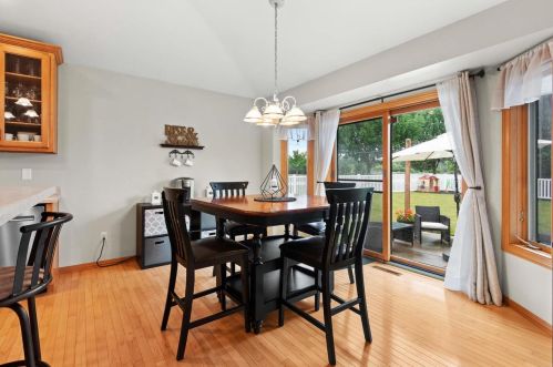 2722 Teresa Dr, Green Bay WI  54311-5586 exterior