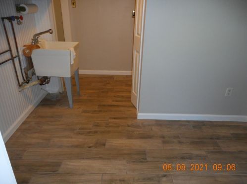 8383 Cheviot Rd, Cincinnati OH  45247-3803 exterior