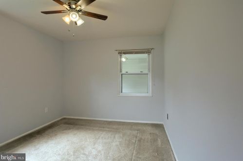 1307 Kingsley Rd, Camp Hill PA  17011-6117 exterior