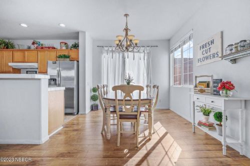 247 Gilea Ct, Santa Maria CA 93455-1382 exterior