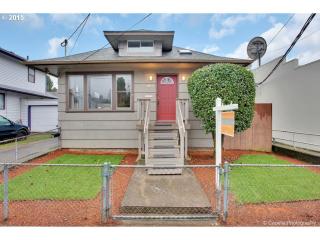 3930 Caruthers St, Portland, OR 97214-5976