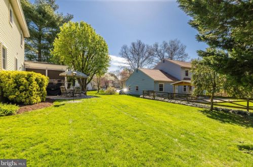 13601 Brass Harness Ct, Herndon VA  20171-3364 exterior