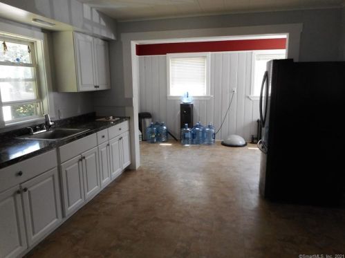 168 Main St, Putnam CT  06260-2315 exterior