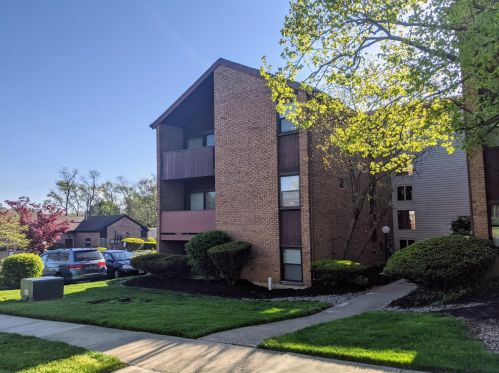 4908 Chalet Dr, Cincinnati, OH 45217-1459