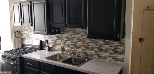 1030 56th St, Philadelphia, PA 19143-3902