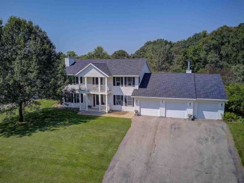 9729 Rock Riv Dr, Edgerton WI  53534-8432 exterior