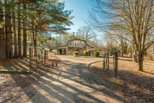 347 Murrays Chapel Rd, Sweetwater, TN 37874-3657