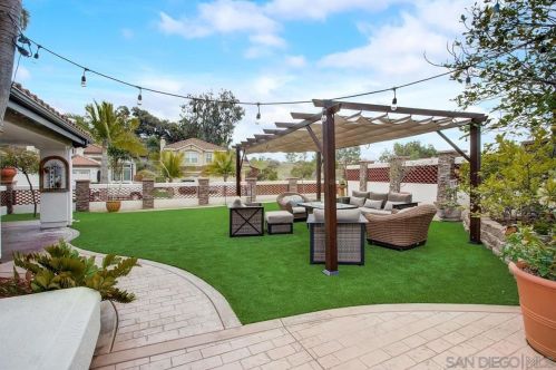 9478 Oviedo St, San Diego, CA 92129-3805