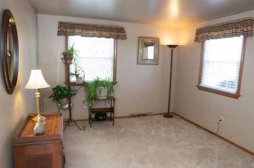 119 Highlander Heights Dr, Glenshaw PA  15116-2533 exterior