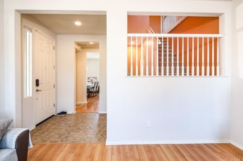27186 Remer Ct, Santa Clarita, CA 91350-8525