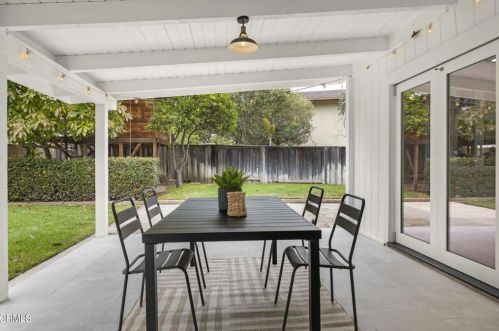 1121 Port Cir, Oxnard CA  93035-2212 exterior