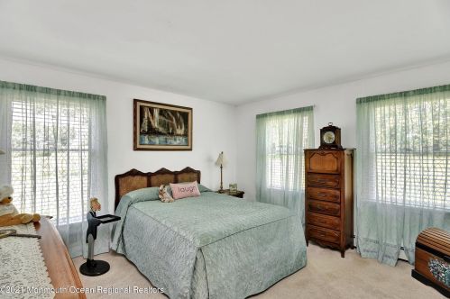 1995 Campbell Rd, Belmar NJ  07719-9530 exterior