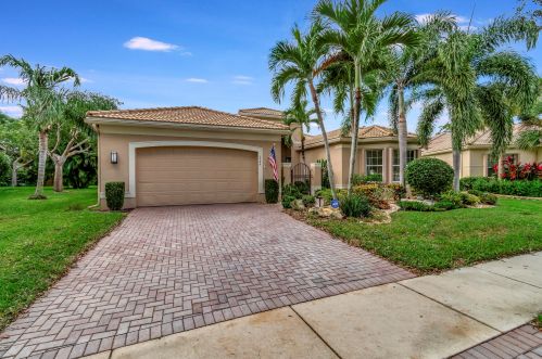 6984 Corning Cir, Boynton Beach, FL 33437-3984