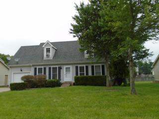 147 Shady Maple Dr, Clarksville, TN 37043-6236